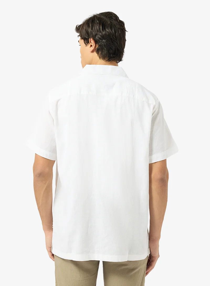 ريبلز مع نمشي Mens Linen Blend Resort Collar Shirt